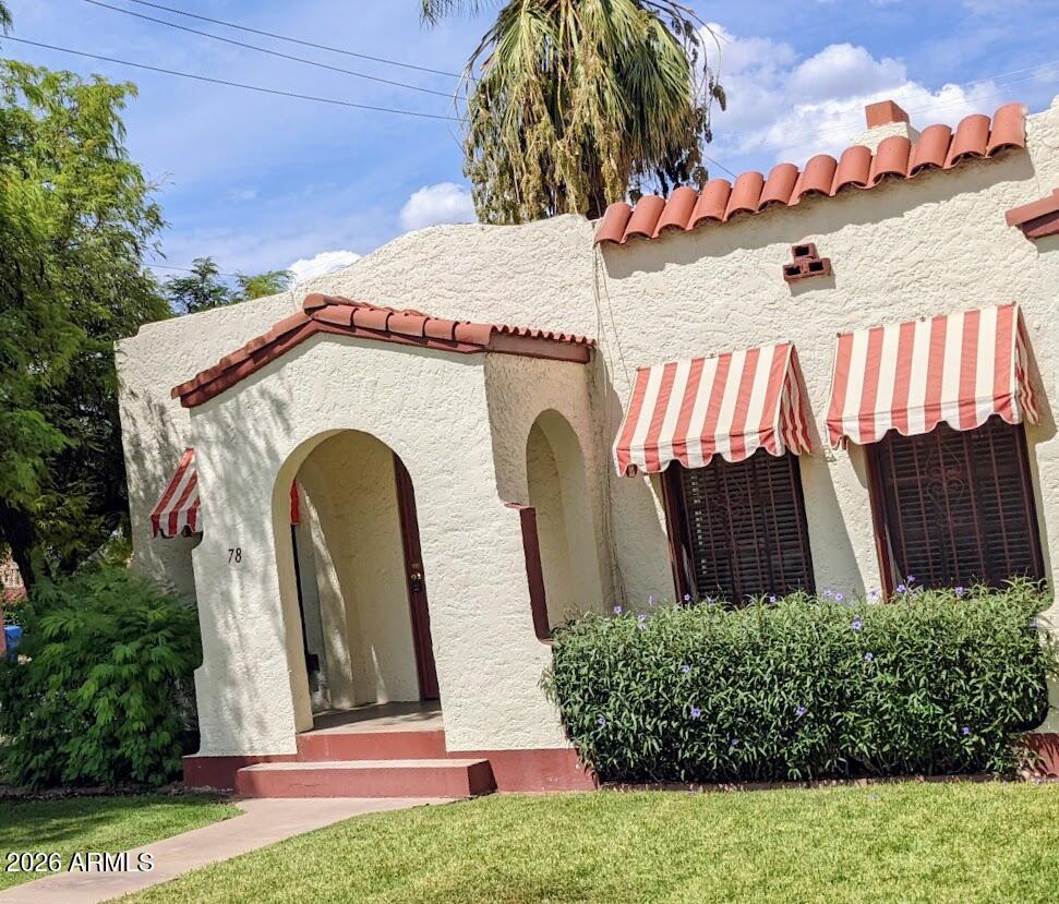 78 W VERNON Avenue