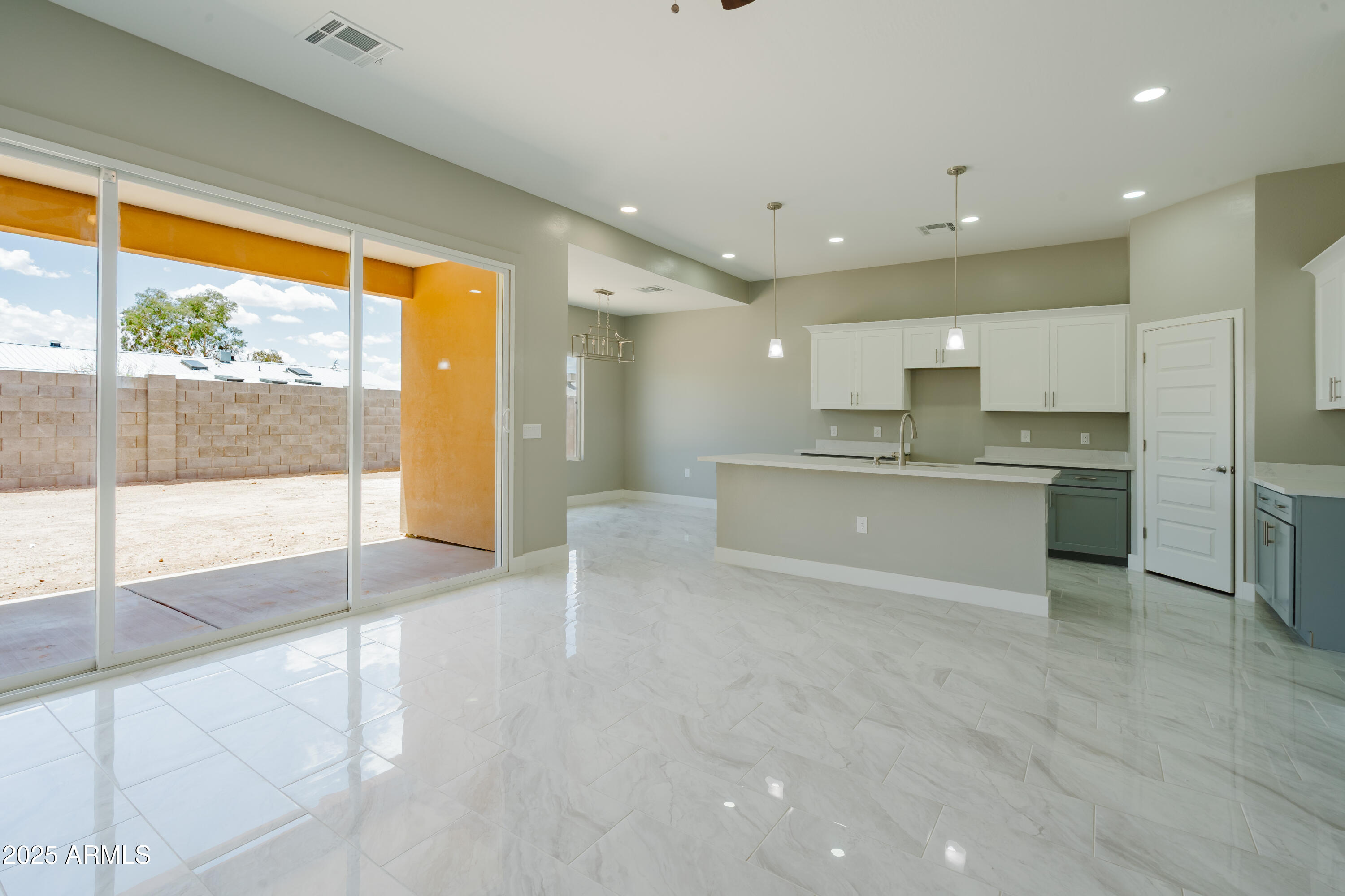 9893 W SUNBIRD Drive