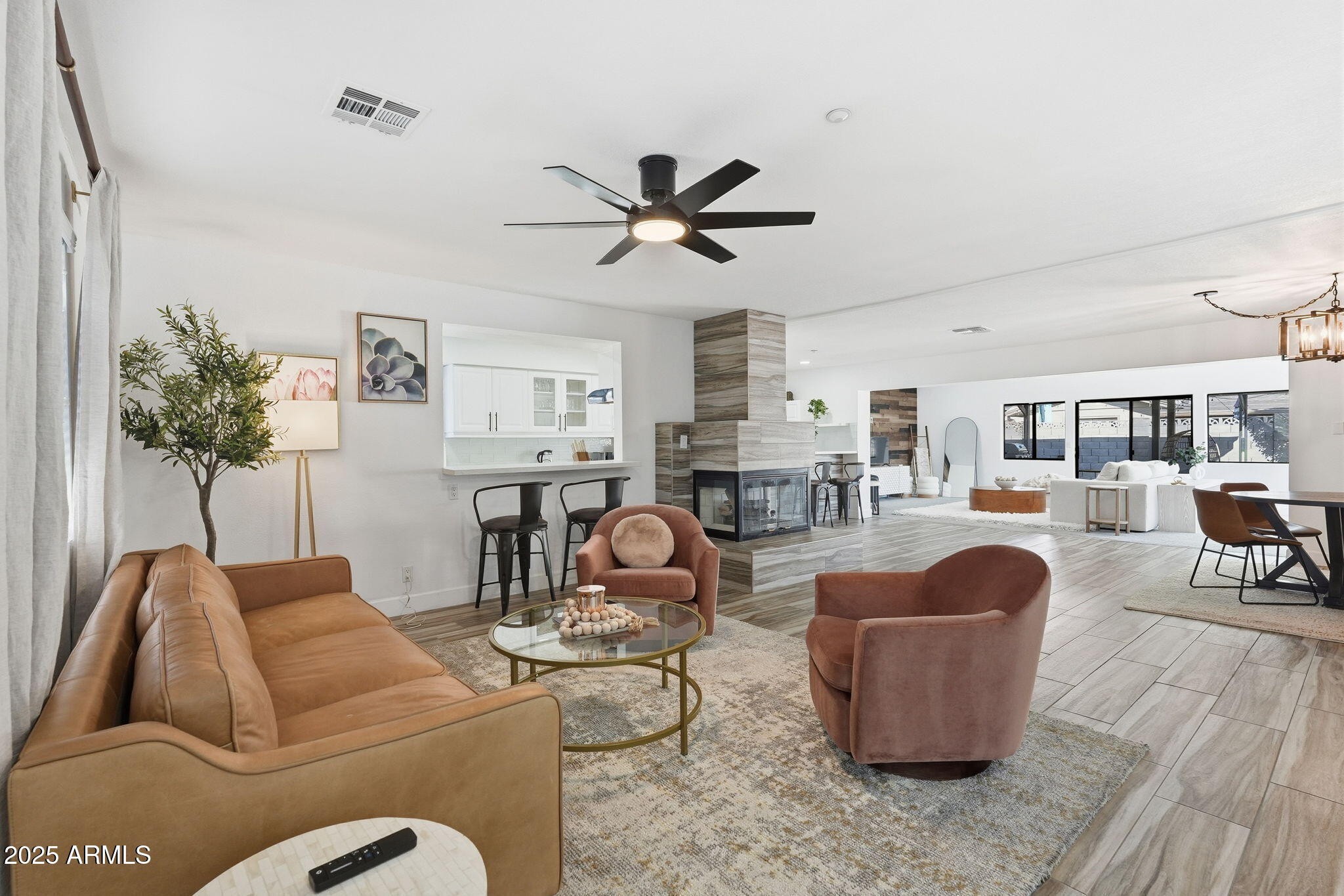 8614 E Jackrabbit Road