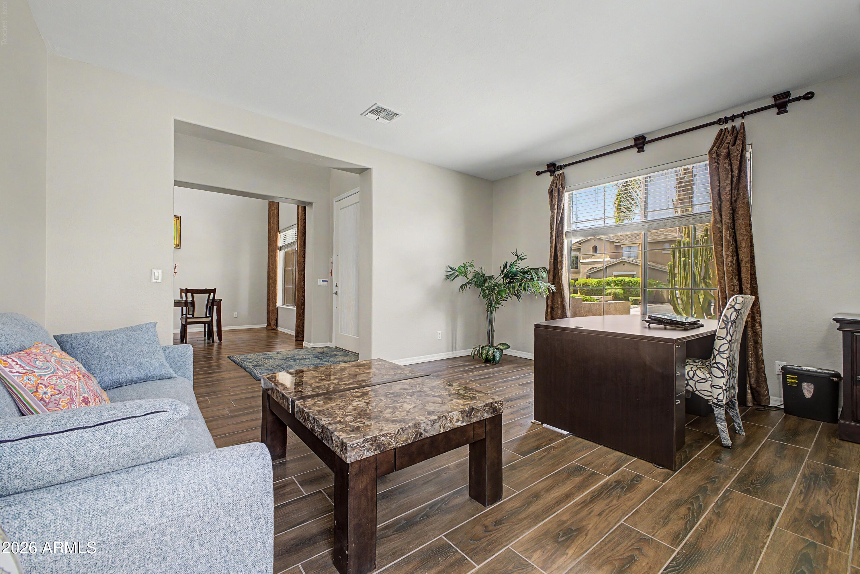 2311 E Coconino Drive