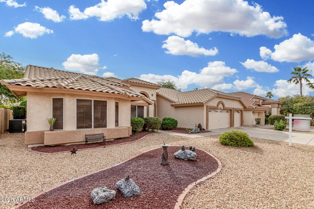 Photo of 9007 W Kerry Lane, Peoria, AZ 85382 (MLS # 6961793)