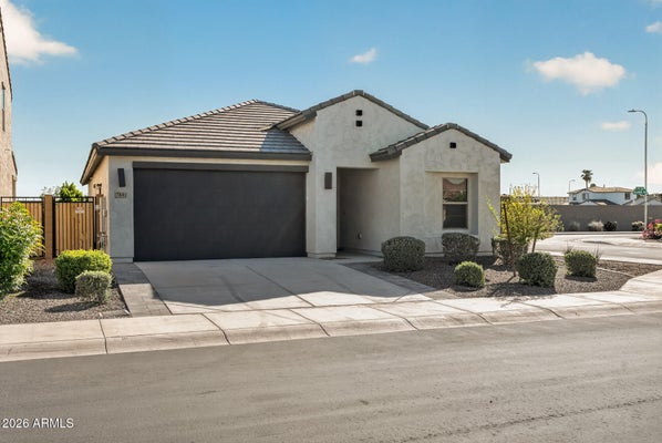 7801 N 79TH AVE, GLENDALE, AZ 85303 - Image 4c8d85c6d0eb044ce94dc98746972ba8/3891389421