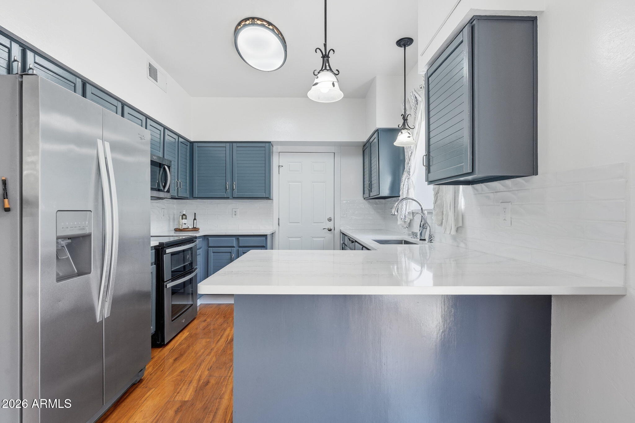 31 W Hancock Avenue