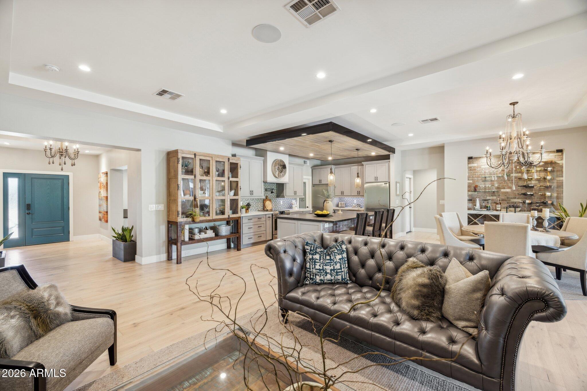 RANCHO SAGUARO UN - Residential