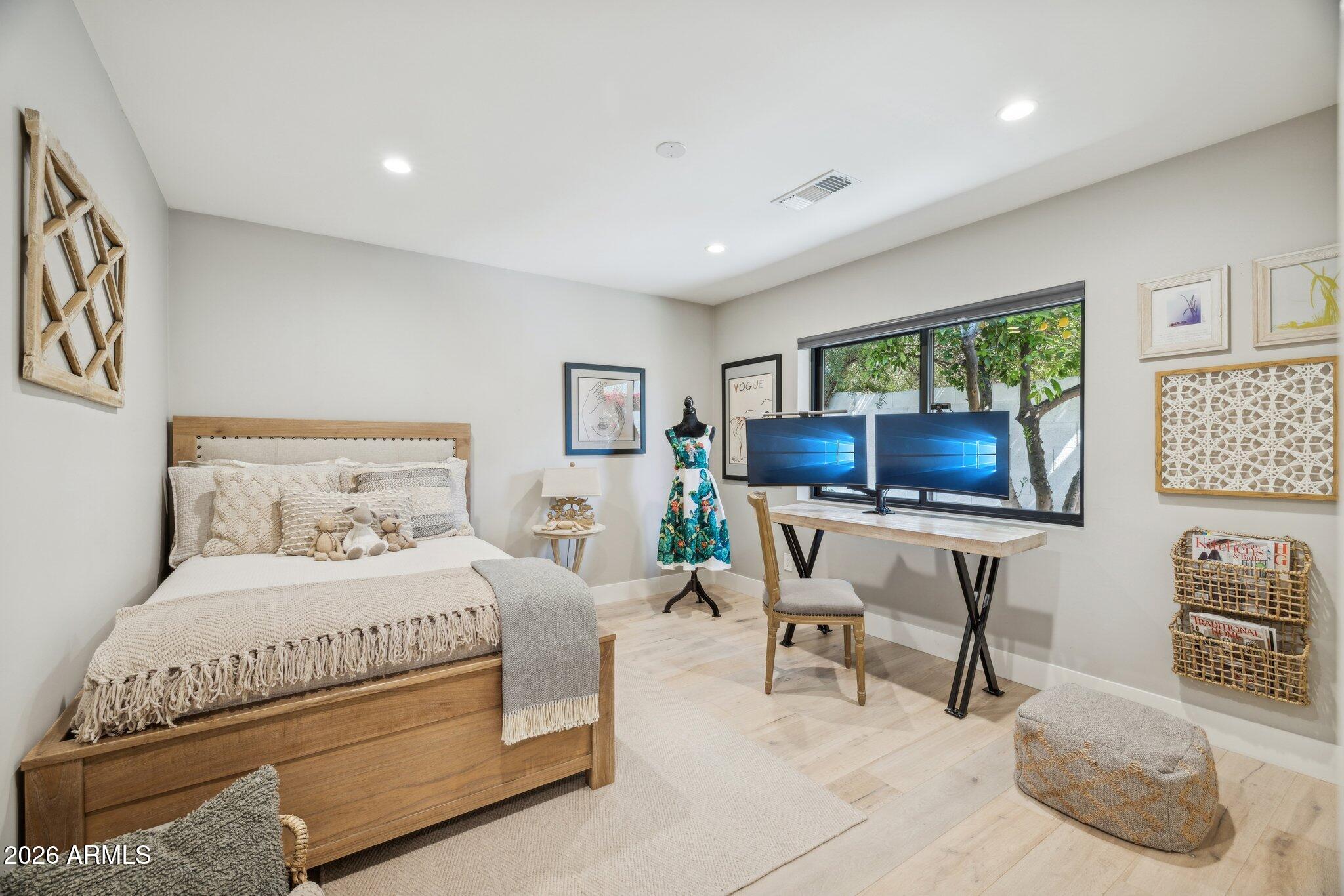 RANCHO SAGUARO UN - Residential