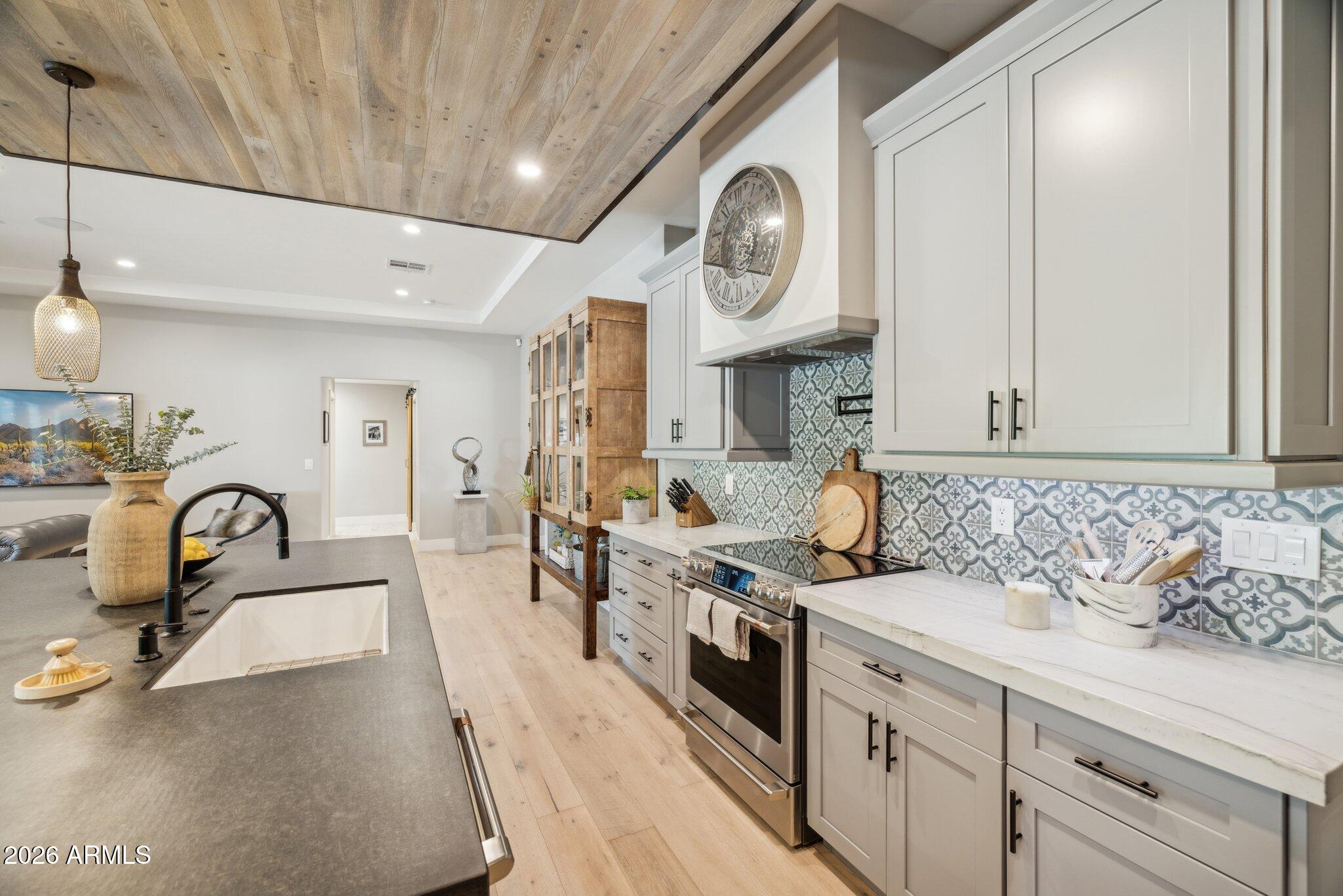 RANCHO SAGUARO UN - Residential