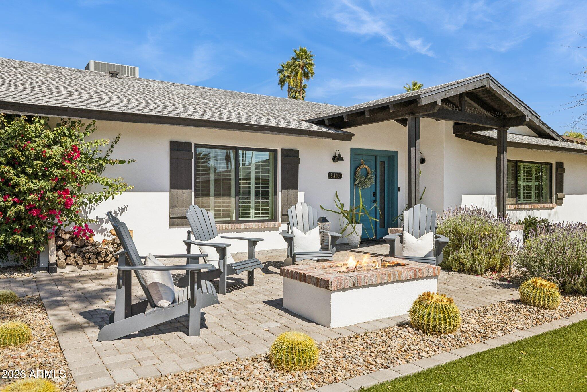 5402 E Corrine Drive E