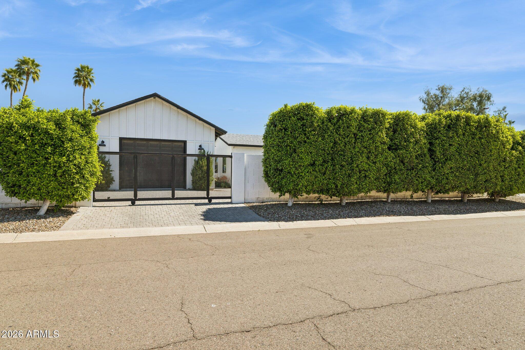 RANCHO SAGUARO UN - Residential