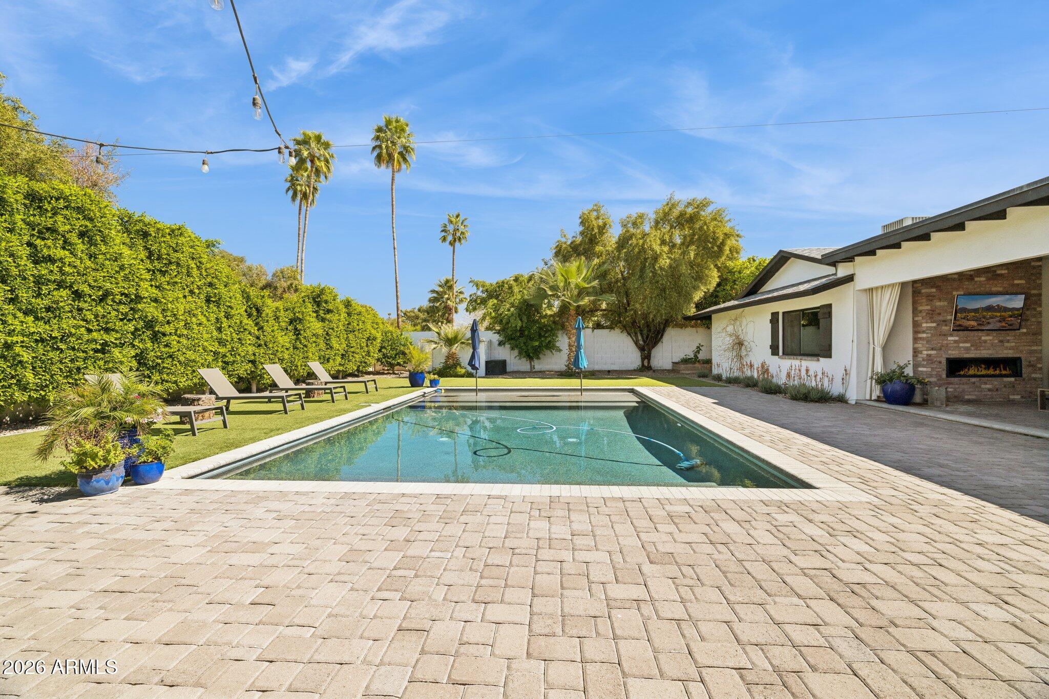 RANCHO SAGUARO UN - Residential