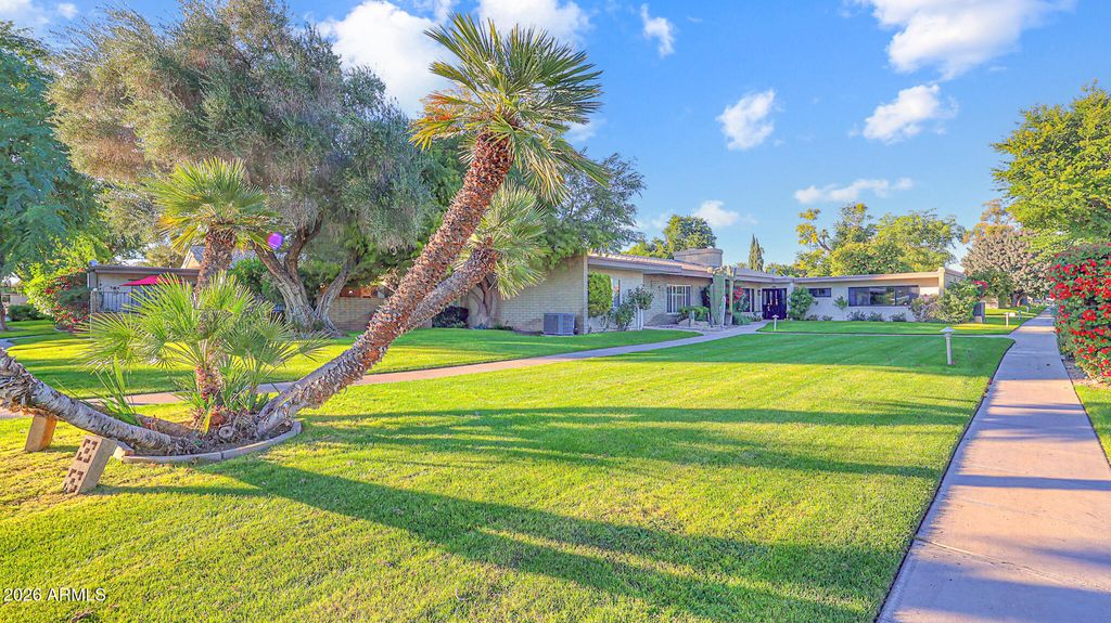 Photo of 4800 N 68th Street #285, Scottsdale, AZ 85251 (MLS # 6971719)