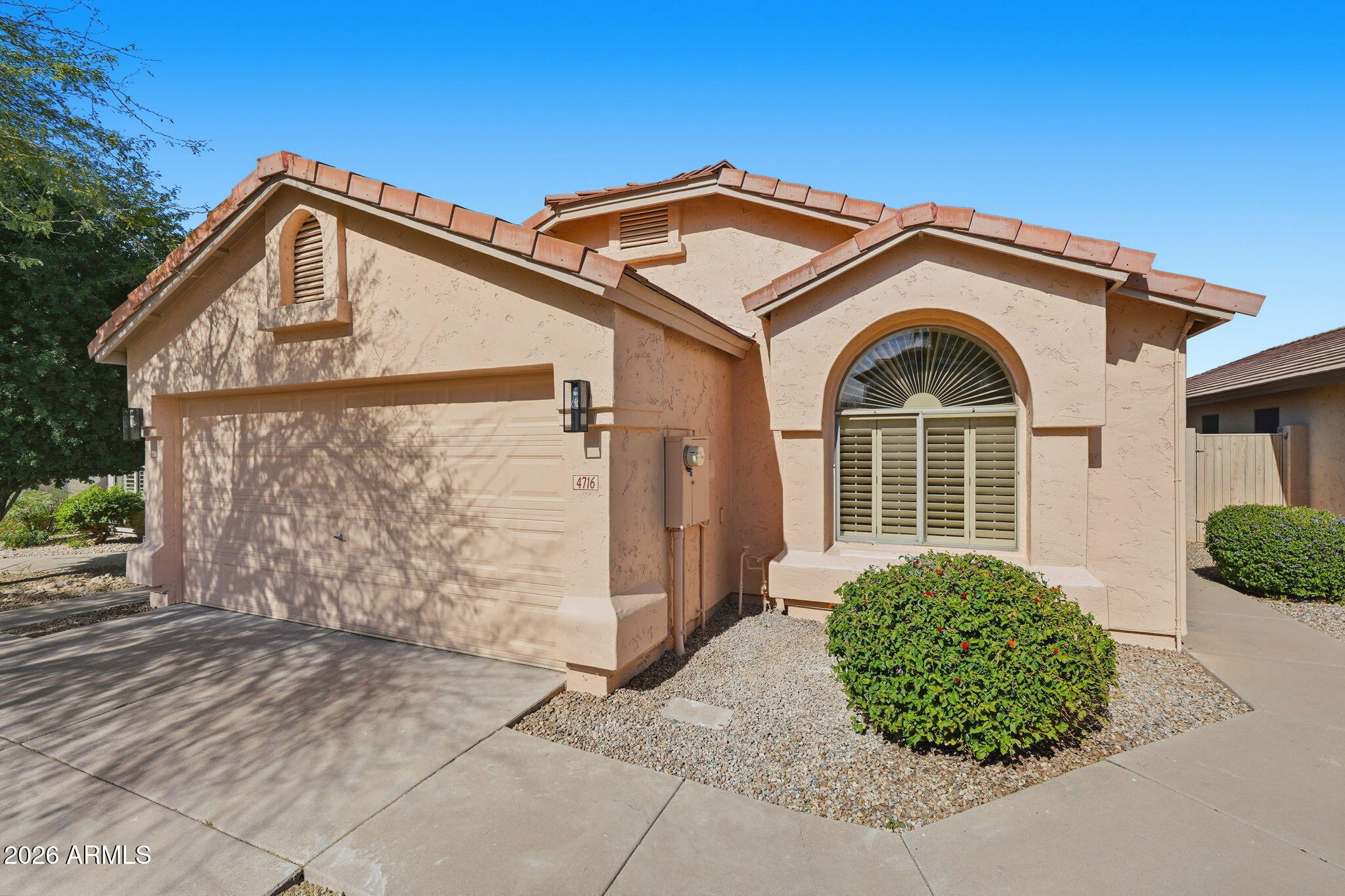 4716 E LONE CACTUS Drive