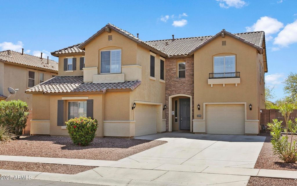 Photo of 11959 W Vernon Avenue, Avondale, AZ 85392 (MLS # 6927774)