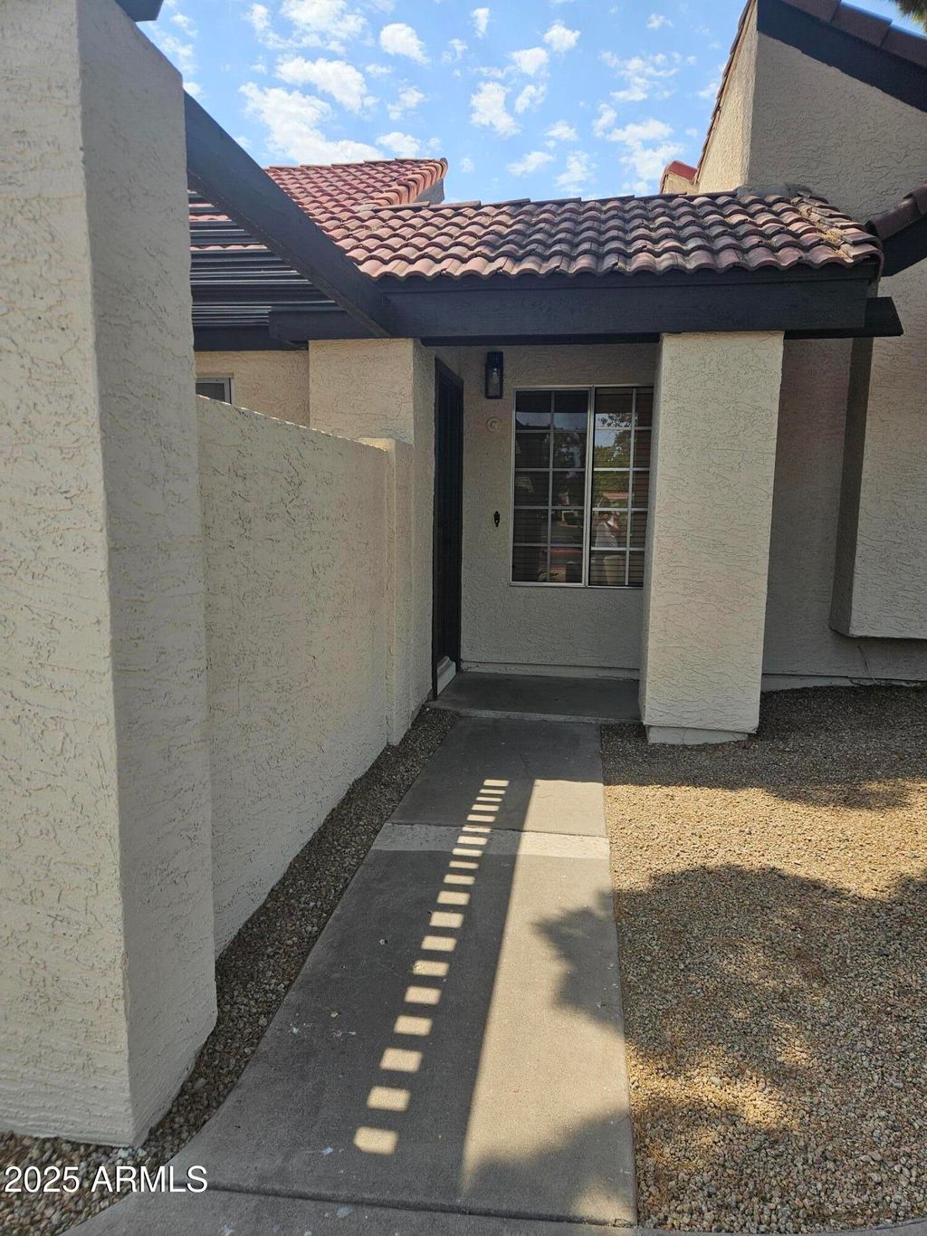 Photo of 2129 E Kirkland Lane #1, Tempe, AZ 85281 (MLS # 6969333)