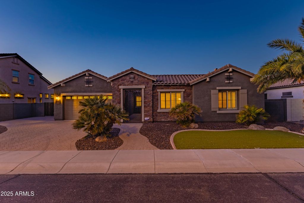 Photo of 3132 E Athena Court, Gilbert, AZ 85297 (MLS # 6921581)