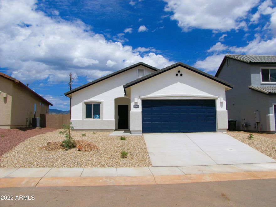 This well-maintained, 3BR/2BA/2CG, 1412 Sq. Ft. home in Holiday is centrally located in Sierra Vista, AZ minutes from Ft. Huachuca, shopping, schools and Canyon Vista Medical Center.  The open floor plan includes a large great room and modern kitchen, central A/C and a community pool & clubhouse.