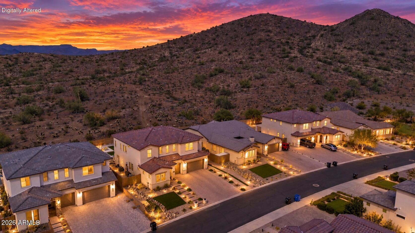 1920 E VILLA LINDA Drive E