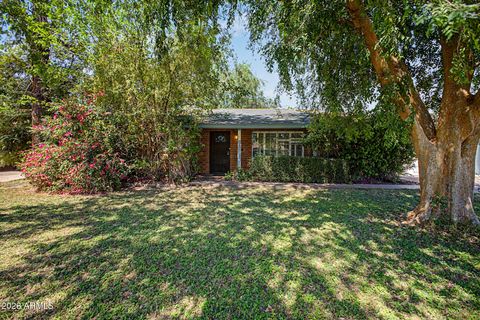 Property photo of 1132 E Flynn Lane, Phoenix, AZ 85014
