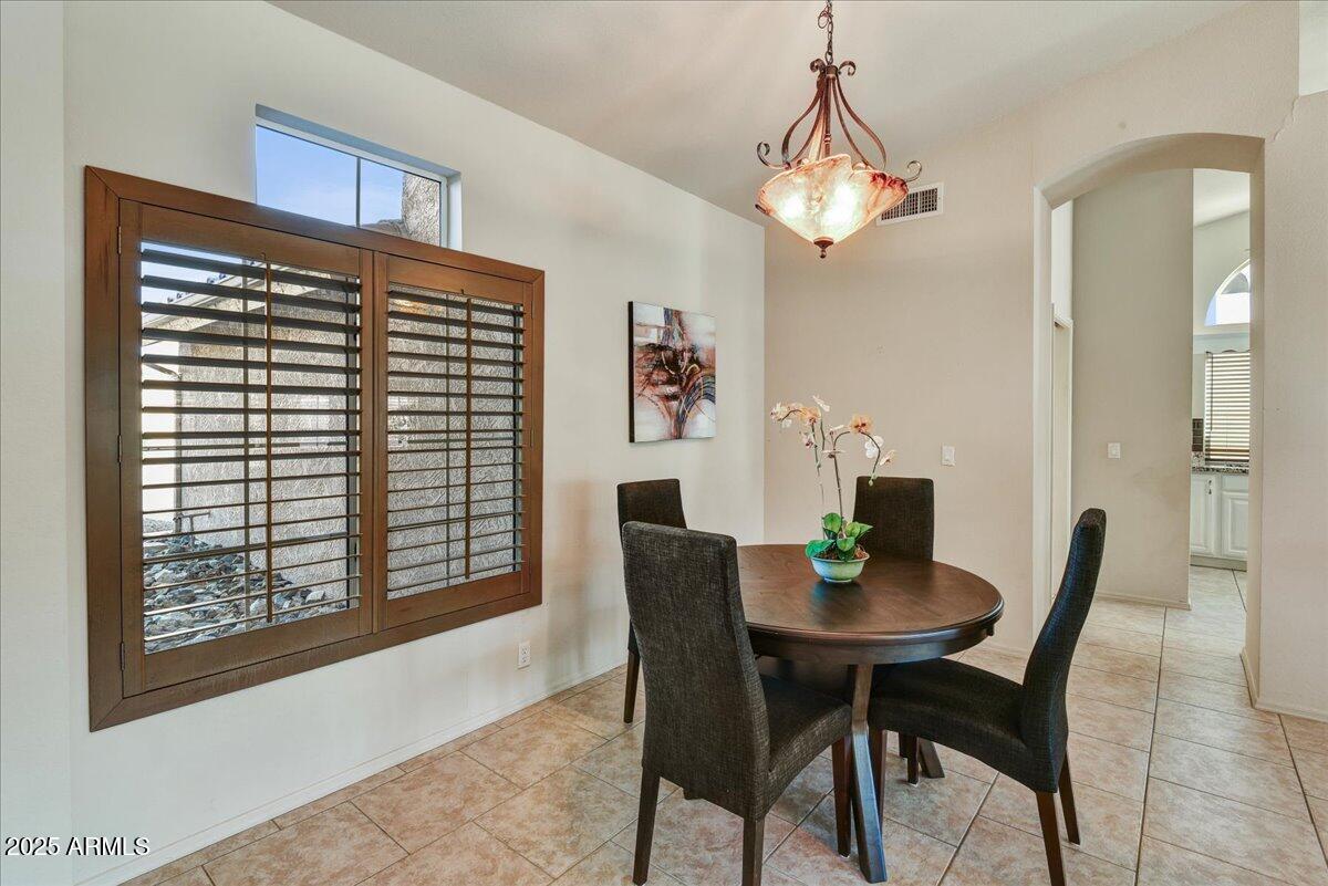 8529 W ROSEMONTE Drive