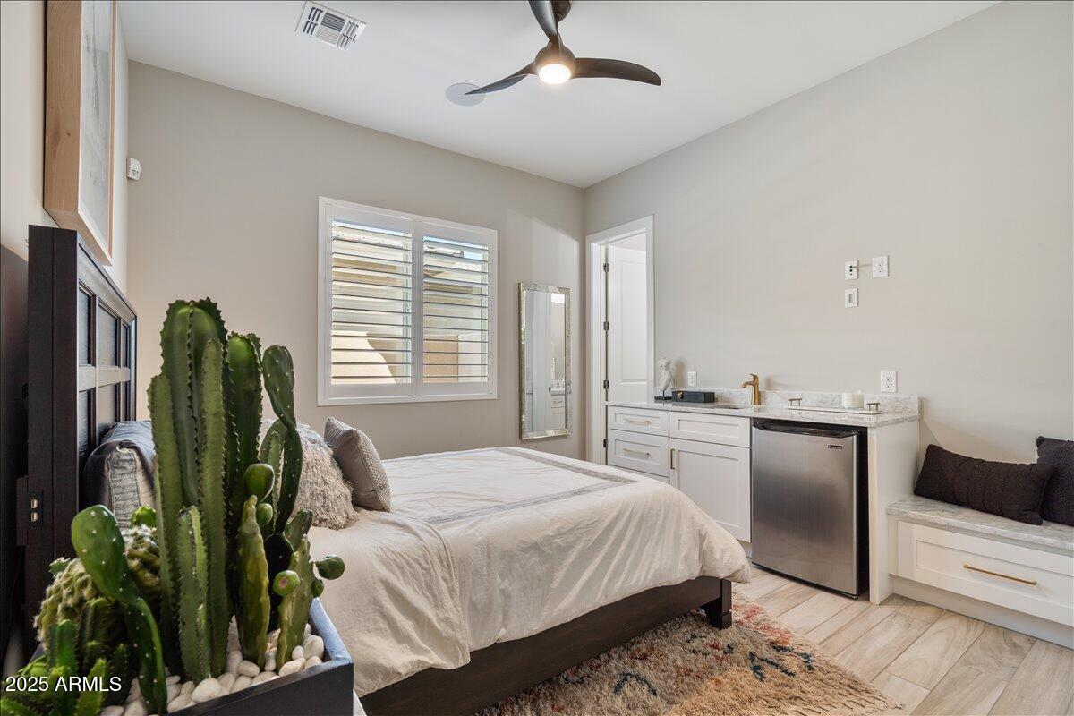ASTORIA - Residential