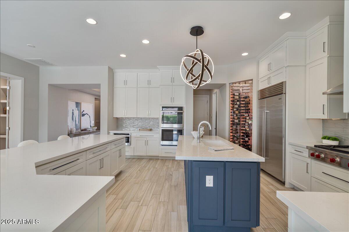 ASTORIA - Residential
