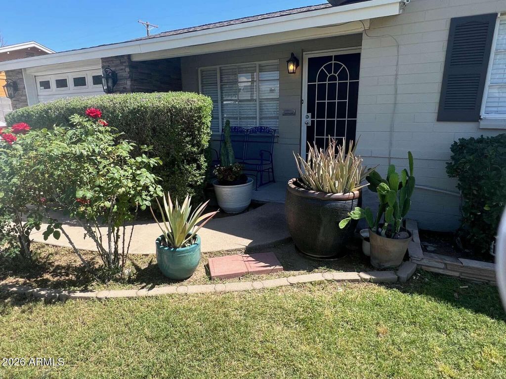 Photo of 2035 W Maryland Avenue, Phoenix, AZ 85015 (MLS # 7030790)
