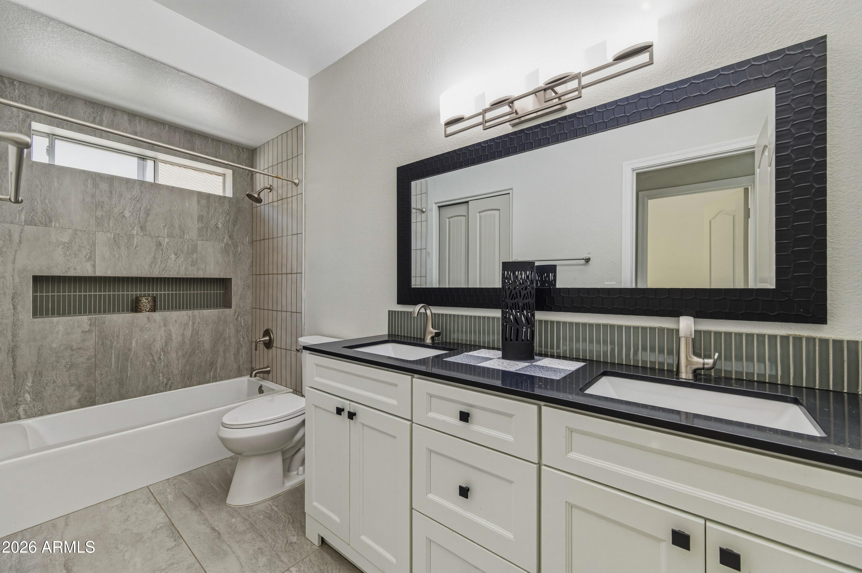 NISBET GREENS LOT 1-24 TR A-C - Residential