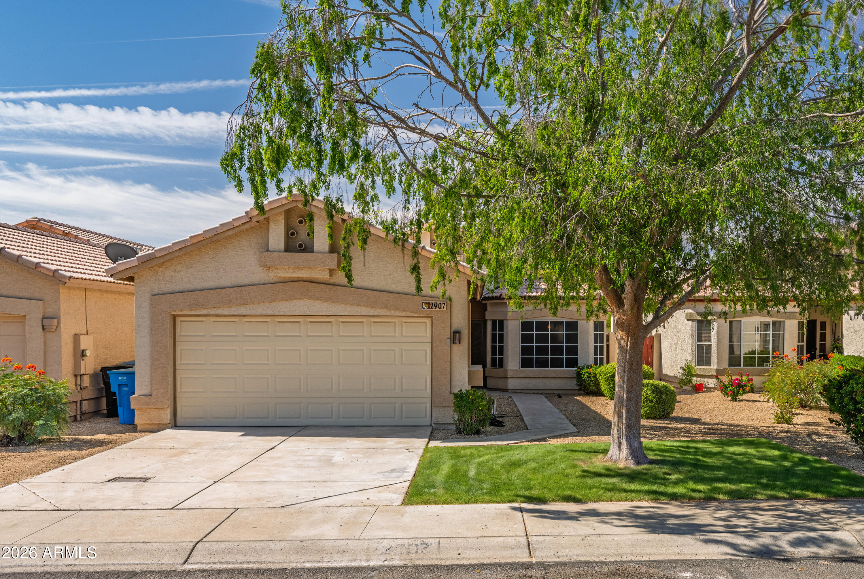 2907 E NISBET Court