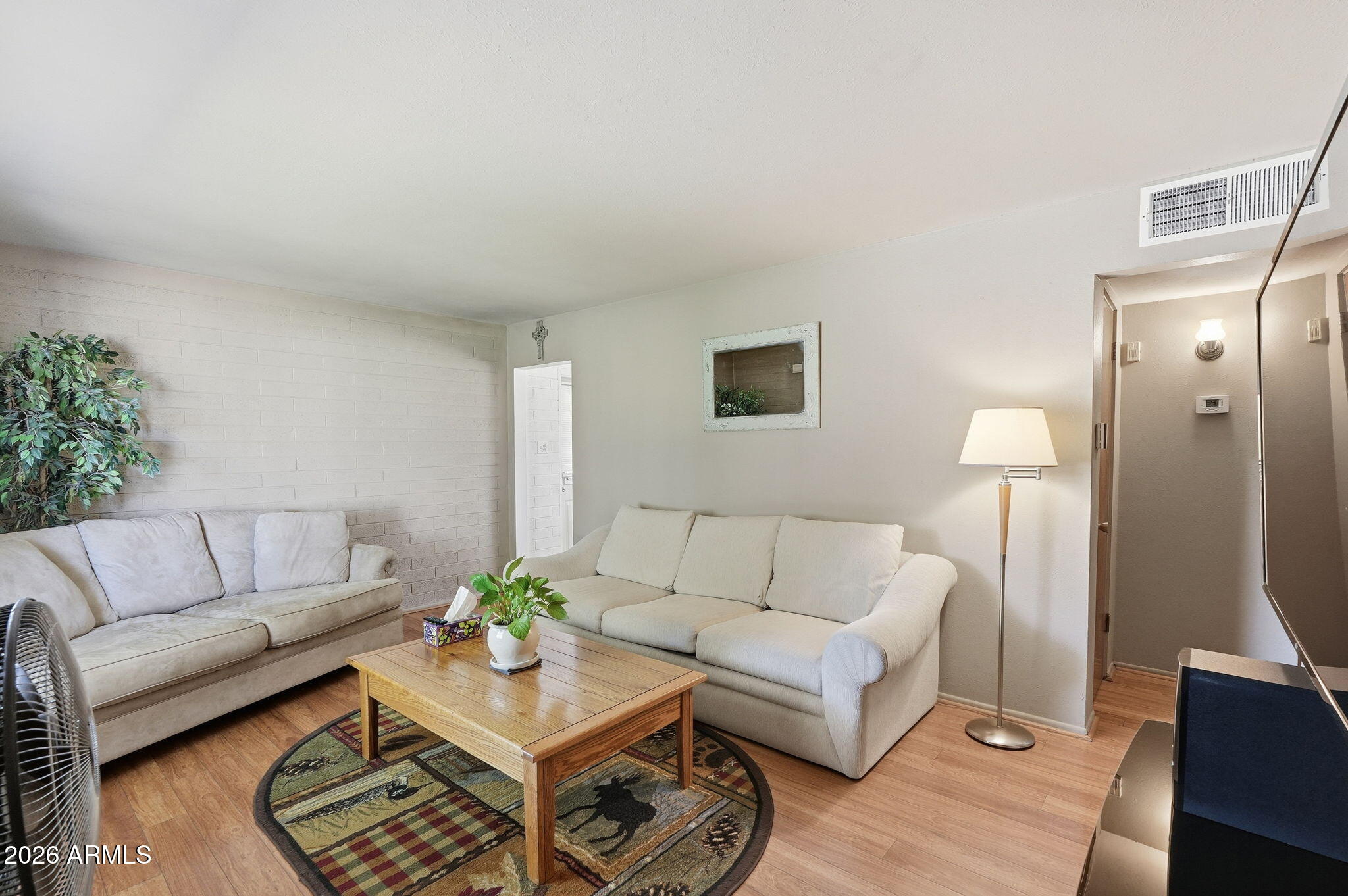 11205 W MISSOURI Avenue