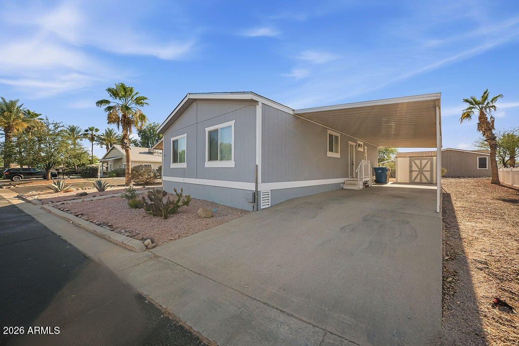 2000 S APACHE Road 91