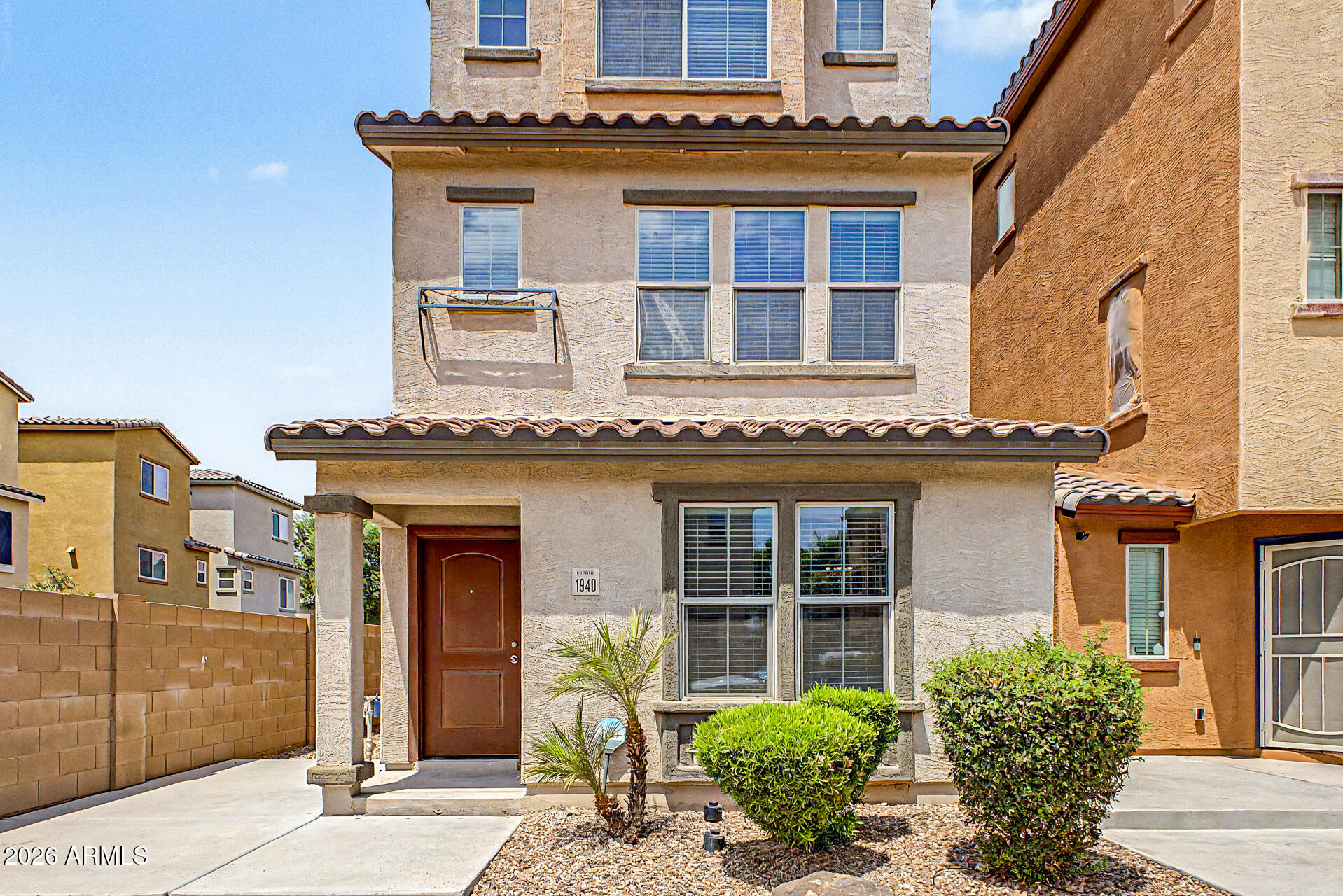 1940 N 77TH Drive