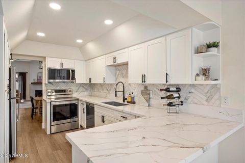 Photo of 3415 N 36th Street #4, Phoenix, AZ 85018 (MLS # 6962713)