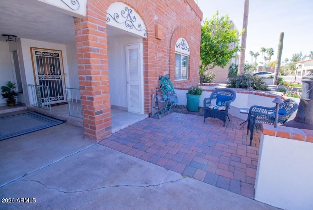 7817 E Mariposa Drive