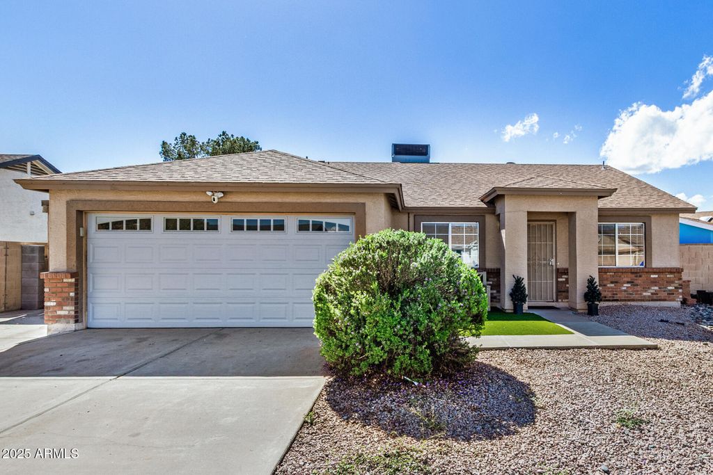 Photo of 9019 W Granada Road, Phoenix, AZ 85037 (MLS # 6934332)