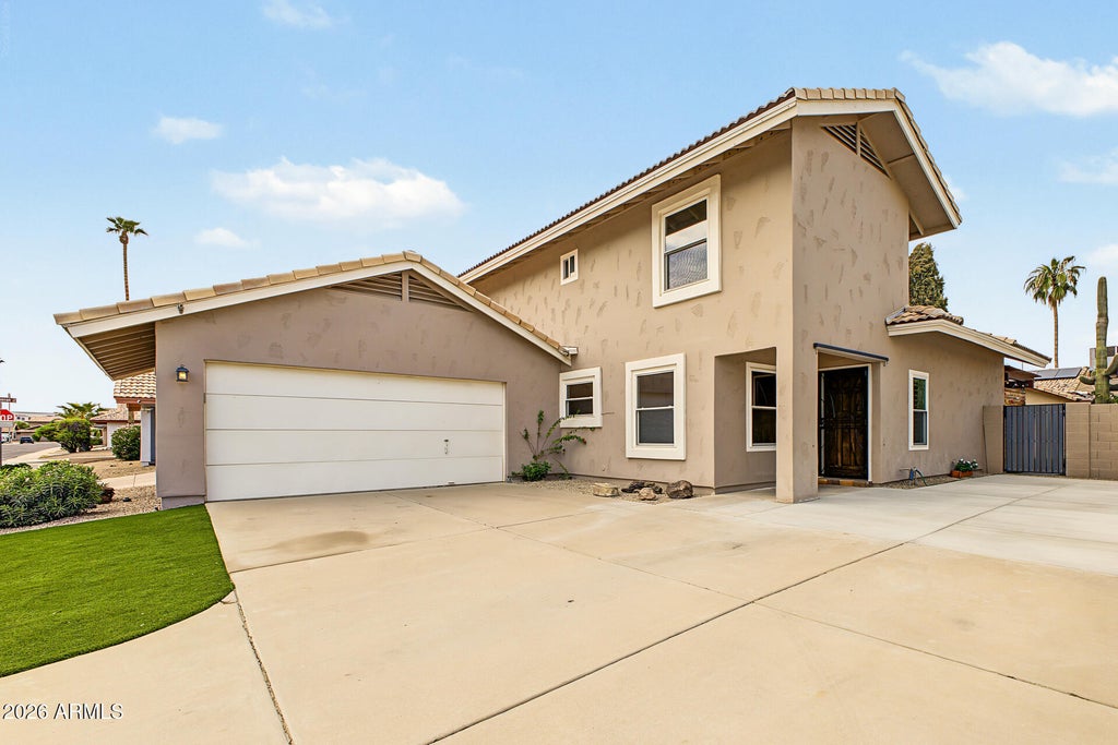 Photo of 1370 W Elgin Street, Chandler, AZ 85224 (MLS # 7075909)