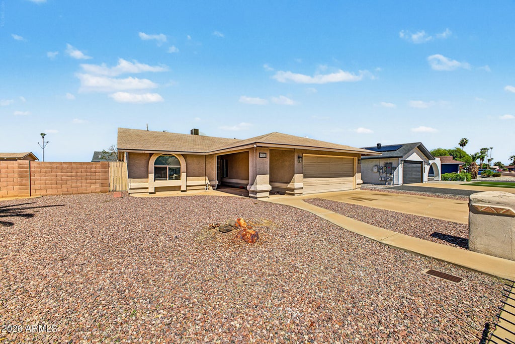 Photo of 5832 W Campo Bello Drive, Glendale, AZ 85308 (MLS # 7087586)
