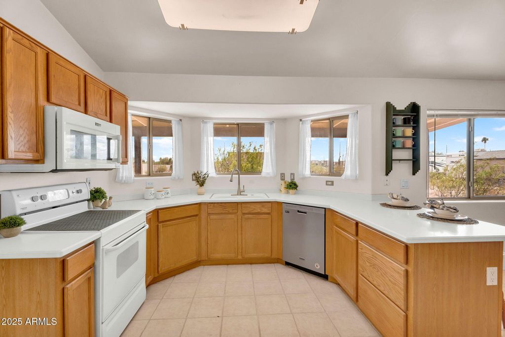 Photo of 1431 W Greasewood Street, Apache Junction, AZ 85120 (MLS # 6937739)