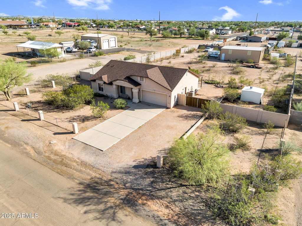 Photo of 1431 W Greasewood Street, Apache Junction, AZ 85120 (MLS # 6937739)