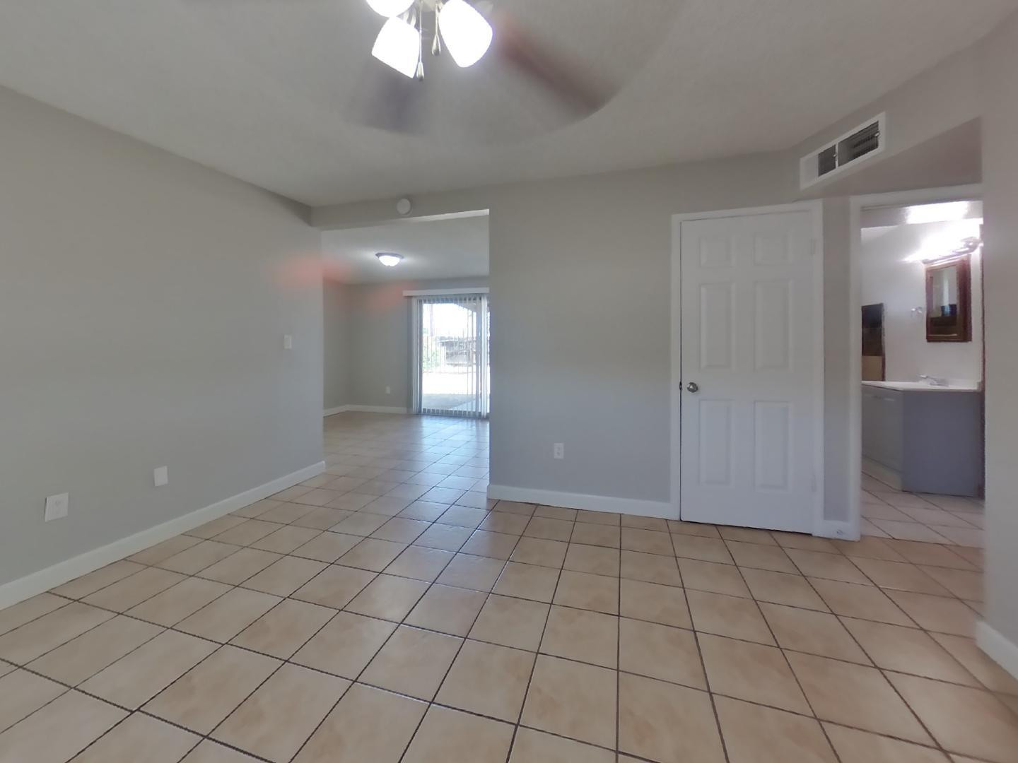2932 W Caribbean Lane