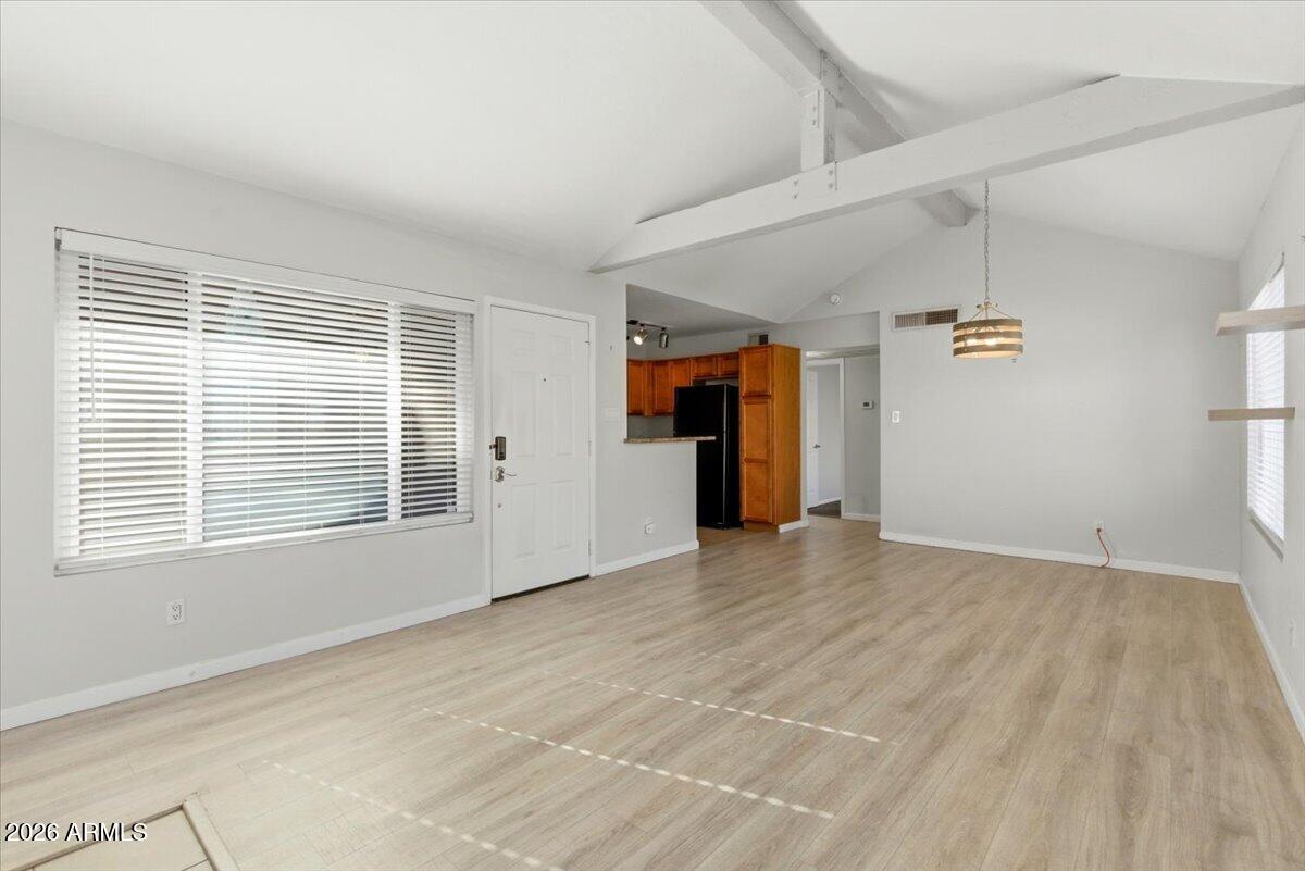 5122 E SHEA Boulevard 2085