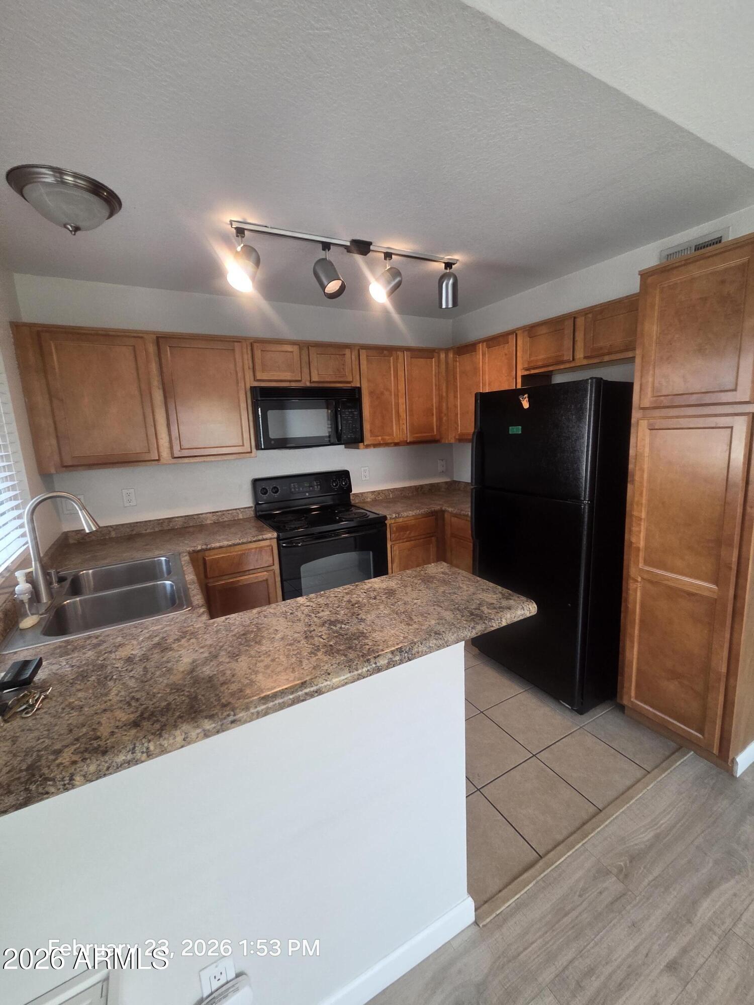 5122 E SHEA Boulevard 2085