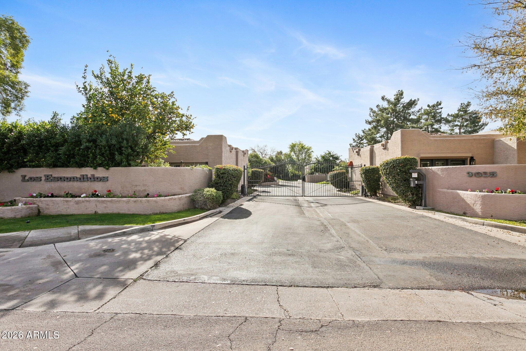 3015 E COOLIDGE Street 10