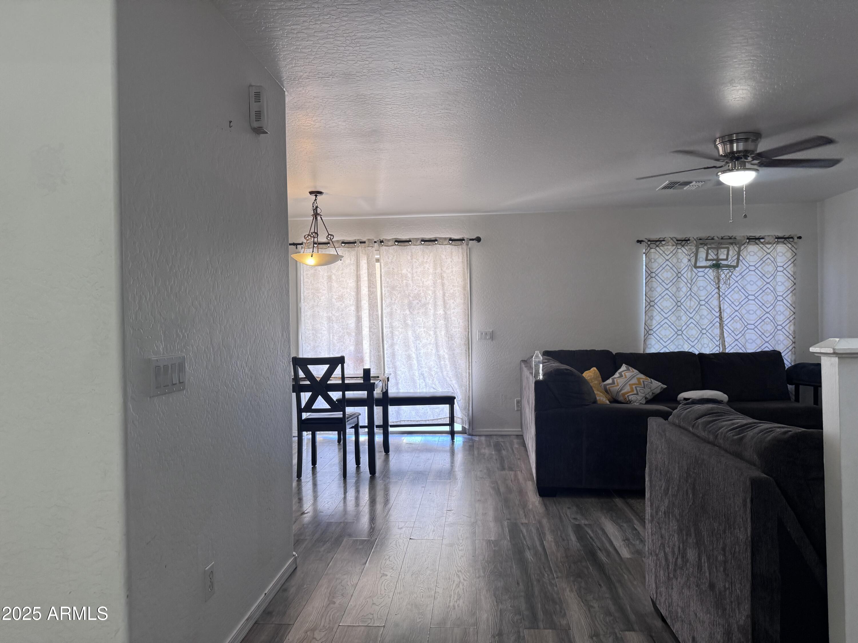 12505 W SURREY Avenue