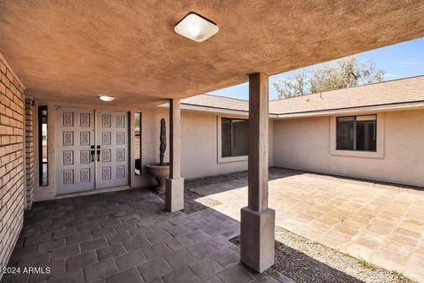 A home in Cave Creek