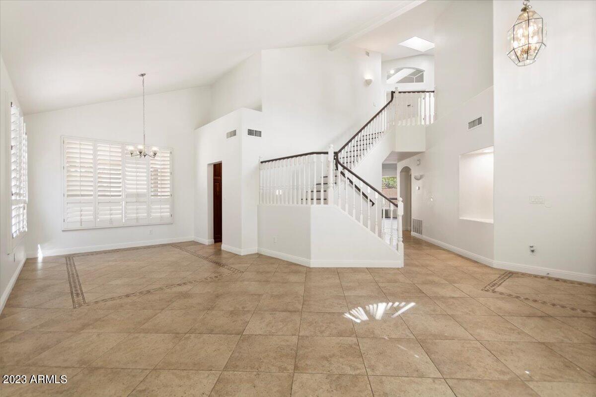 1216 E ROCKY SLOPE Drive