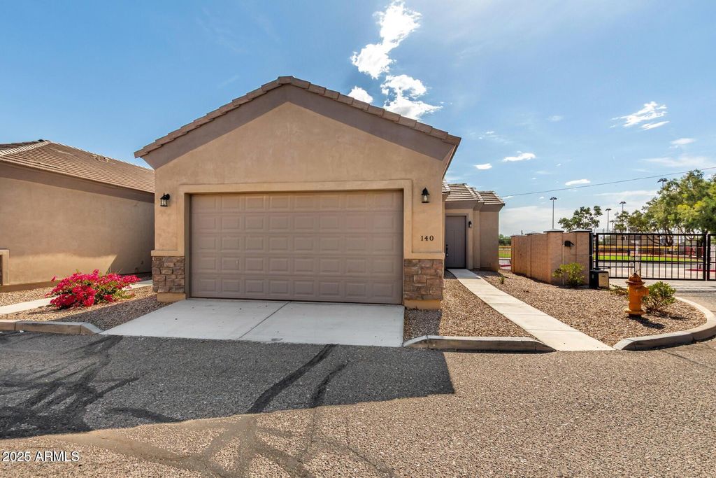 Photo of 846 N Pueblo Drive #140, Casa Grande, AZ 85122 (MLS # 6935432)