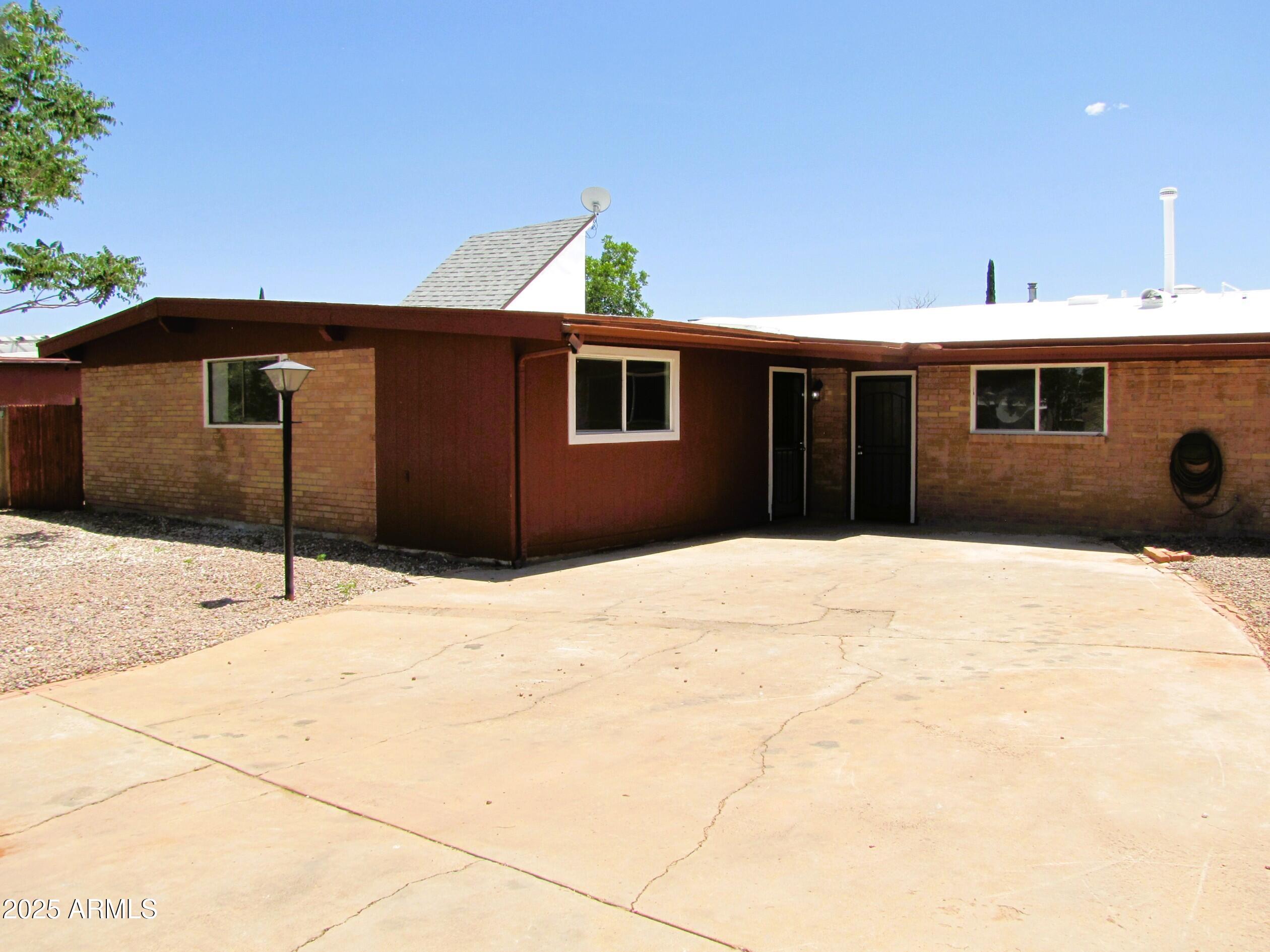 BUENA 3 - Residential