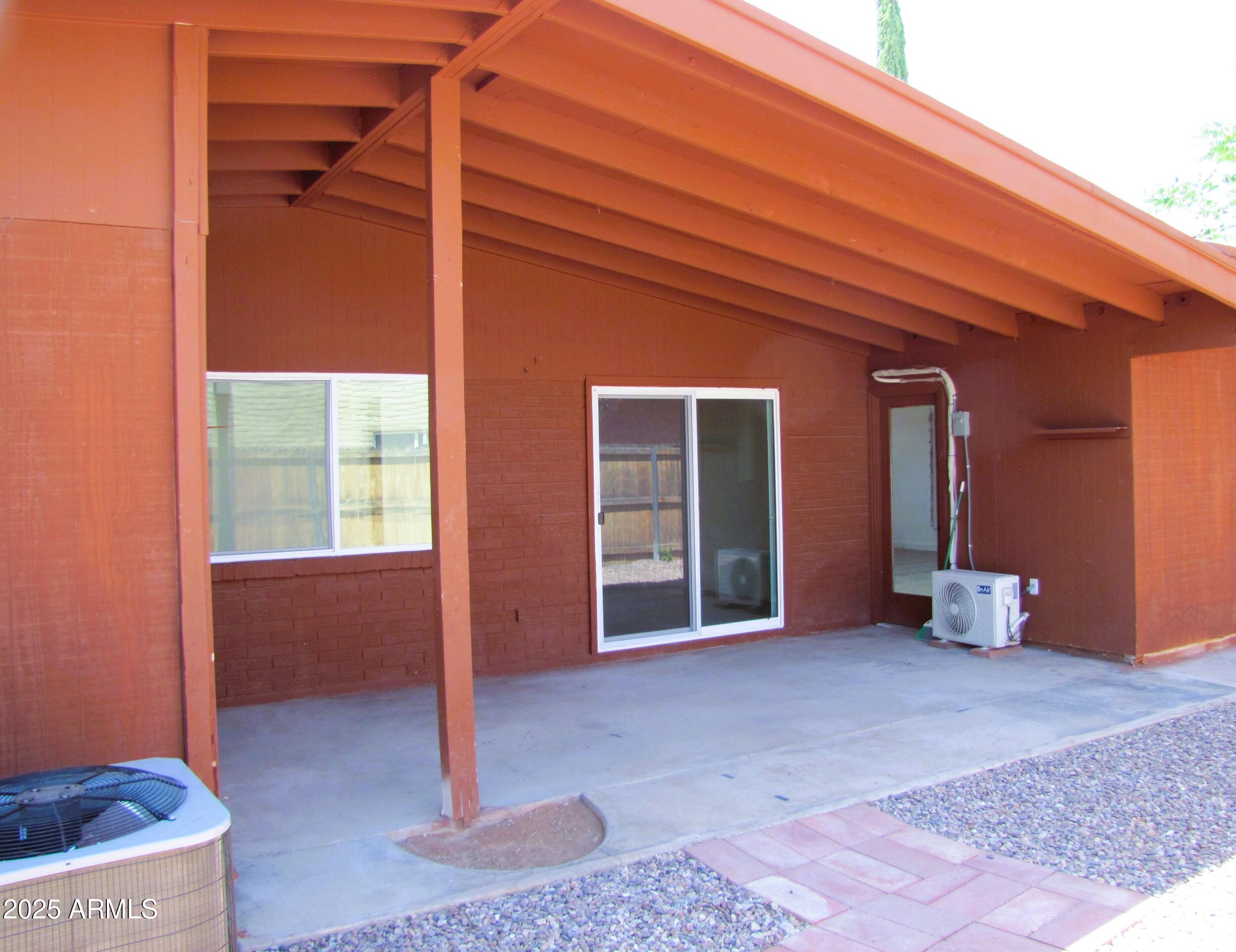 BUENA 3 - Residential
