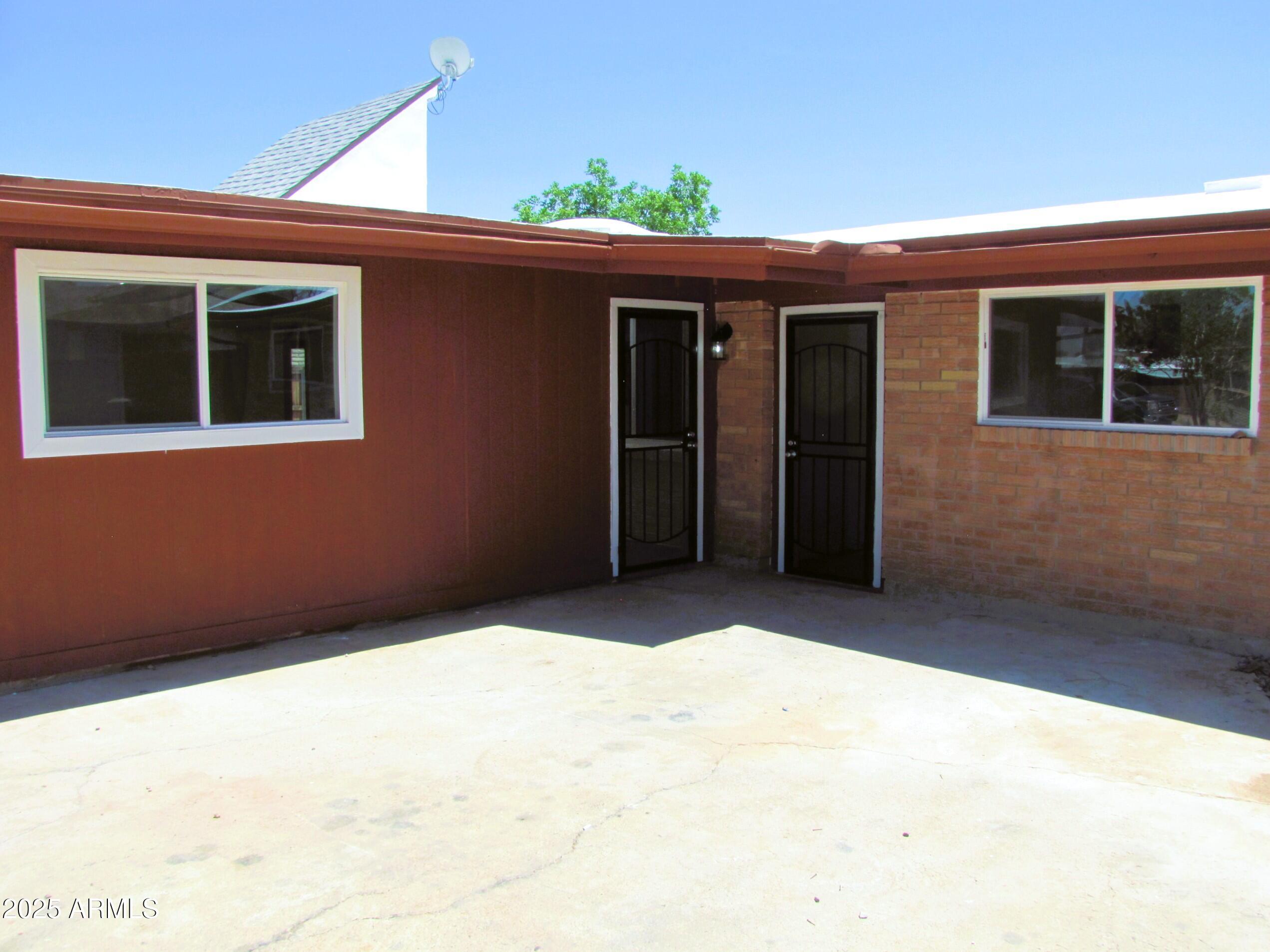 BUENA 3 - Residential