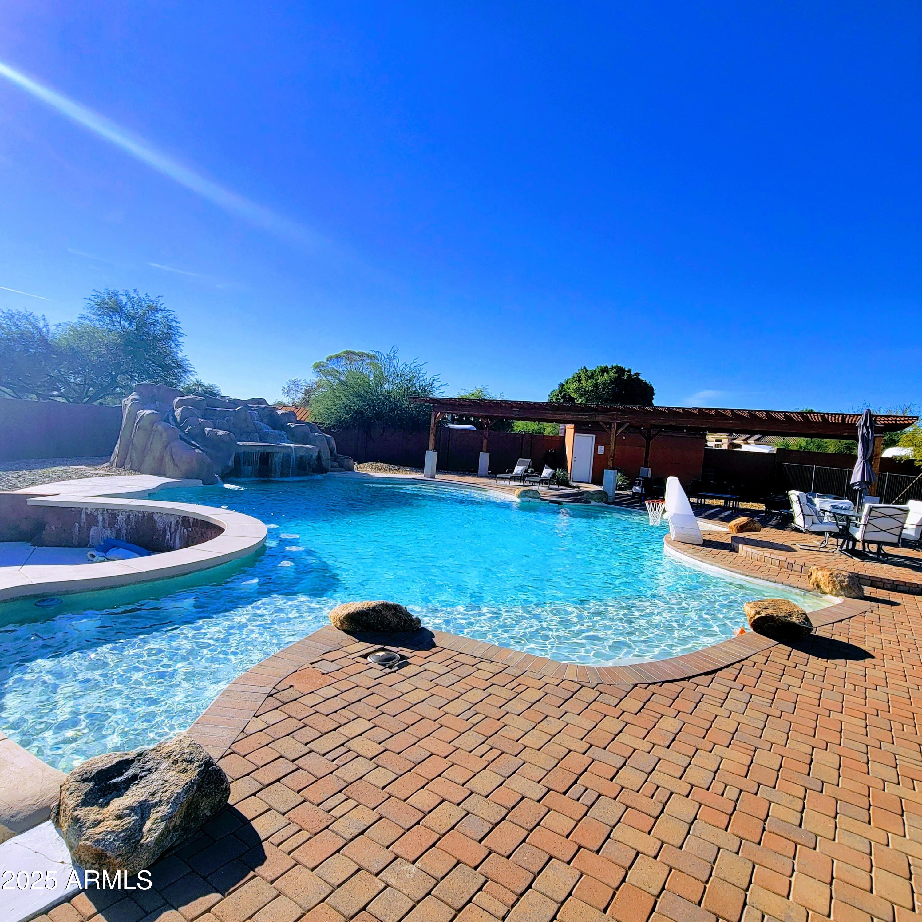 8335 W CAMINO DE ORO --