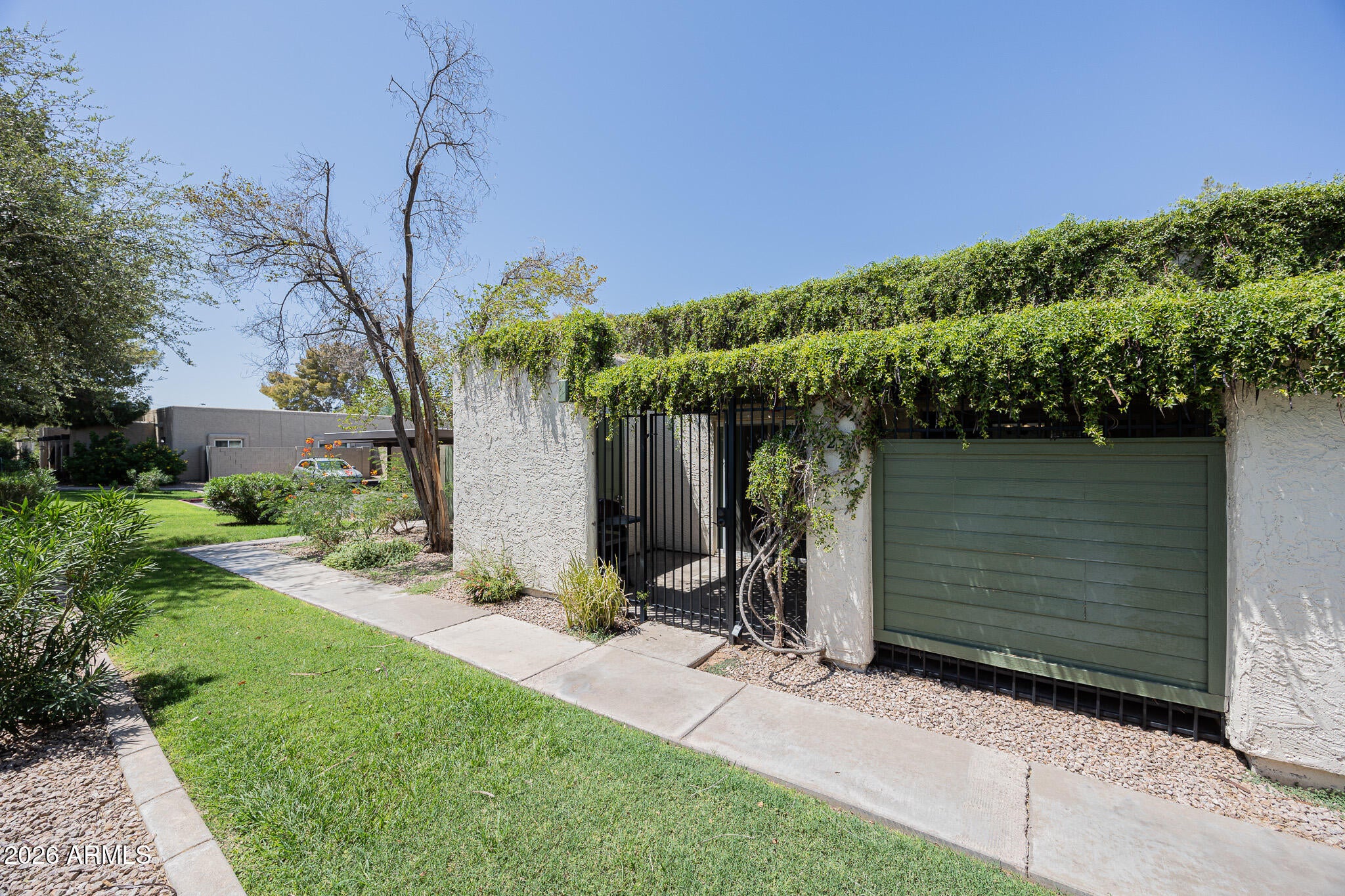 625 S ALLRED Drive